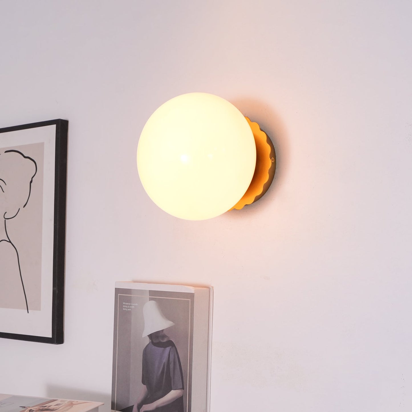 ChicGlow - Elegante Roze Glazen Lamp voor Stijlvolle Interieurs