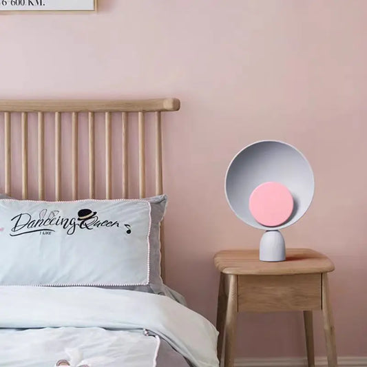 Scandinavische Elegantie: NordicRadiance Design Tafellamp