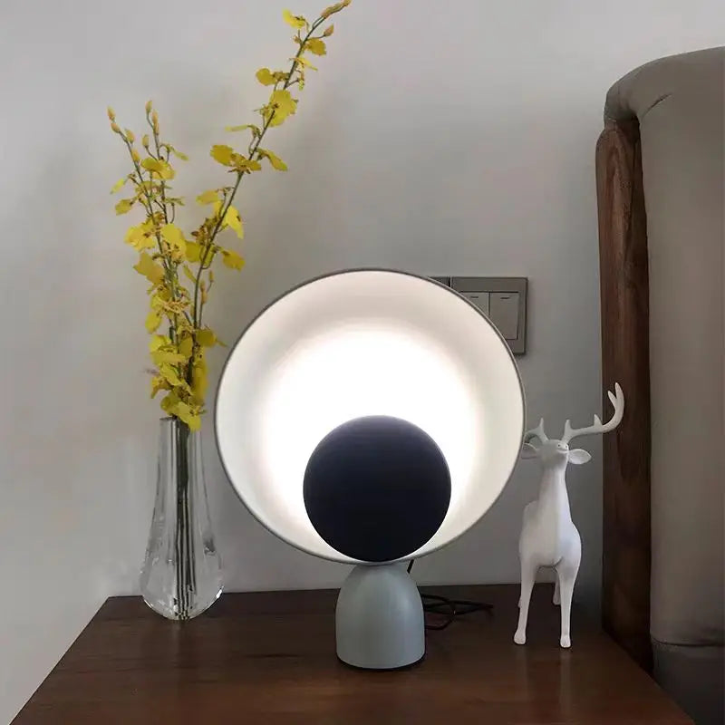 Scandinavische Elegantie: NordicRadiance Design Tafellamp