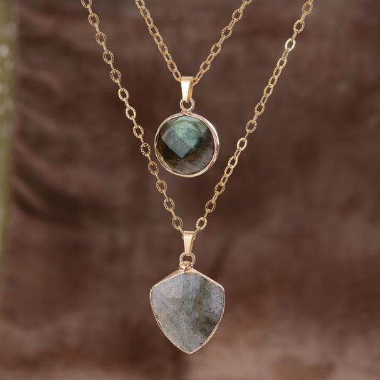 Valoria Necklace – Labradoriet Beschermende Hanger