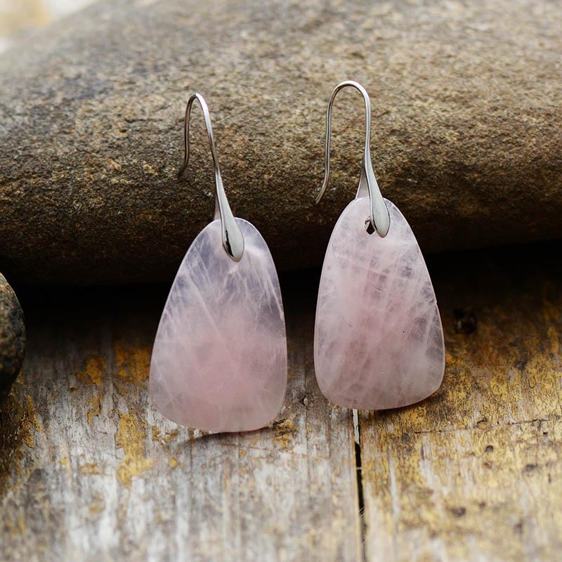 AuraGlow Oorbellen - Elegante Rozenkwarts Beschermende Sieraden