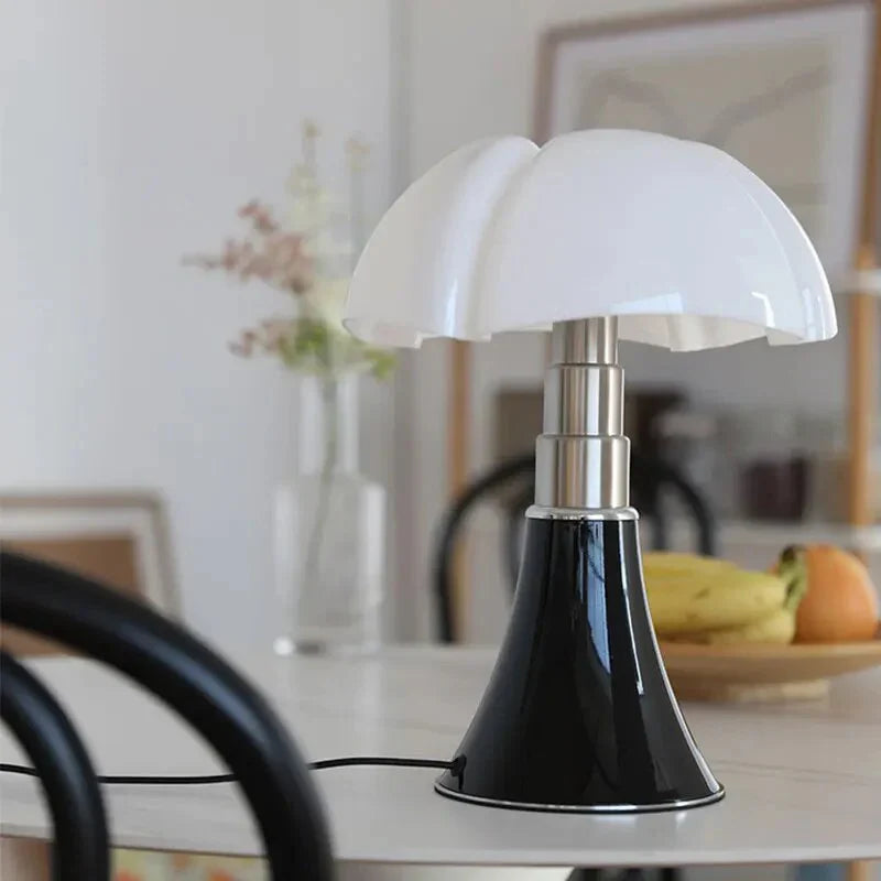 FloraLuxe - Elegante Bloemen Tafellamp voor Interieur
