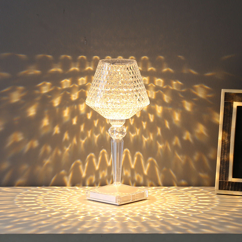 Liesbeth Crystal Lamp – Luxe Tafellamp met USB Oplaadfunctie