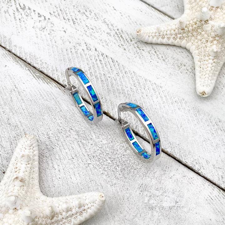 Elegante Mareva Oorbellen van Luxe Zilver en Sprankelend Opaal - Een Oceanisch Juweel