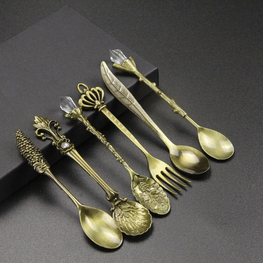 Vintage Gegraveerde Theelepel – Klassieke Elegantie voor Jouw Tafel