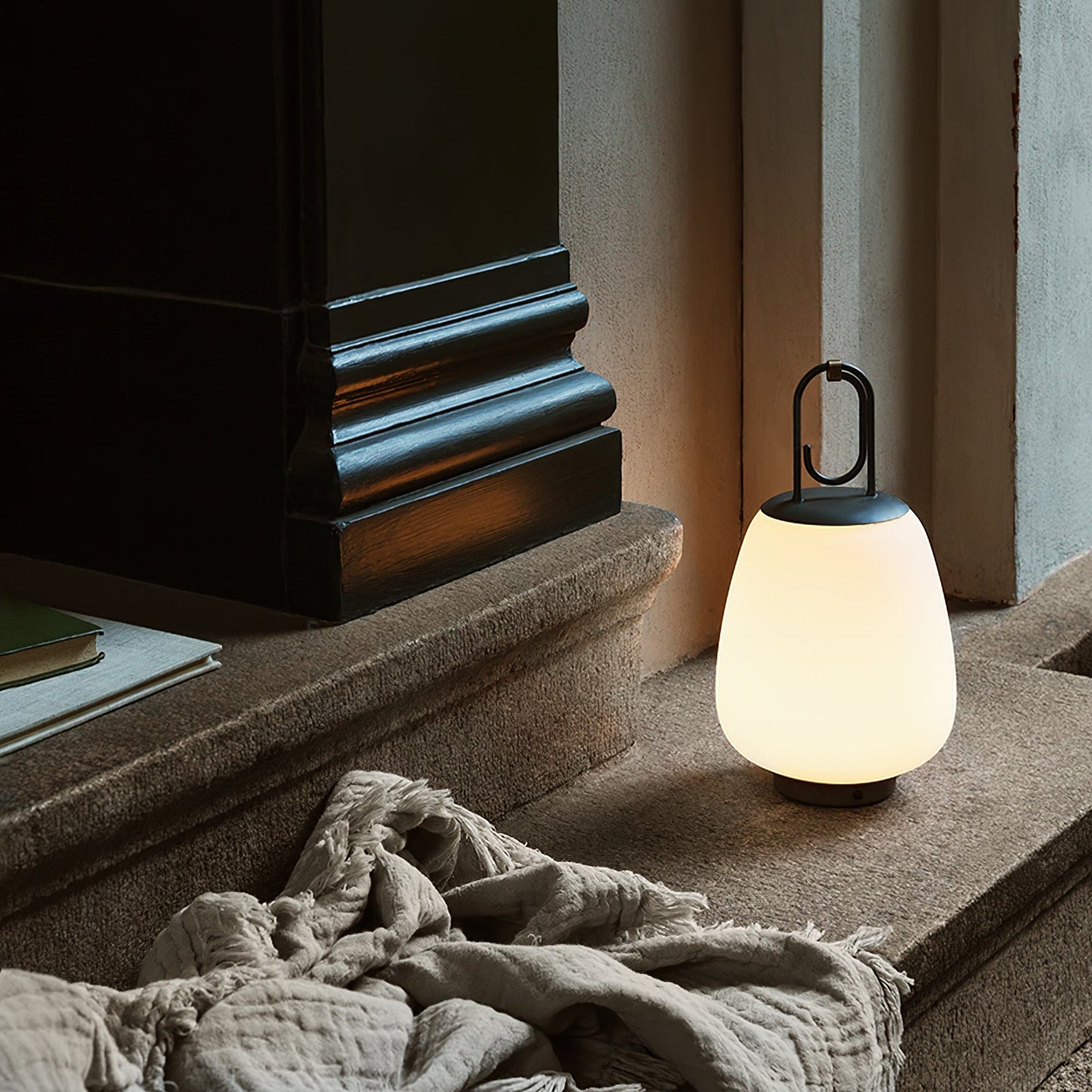 VintageGlow Lantern - Draadloze Tafellamp met Luxe Design
