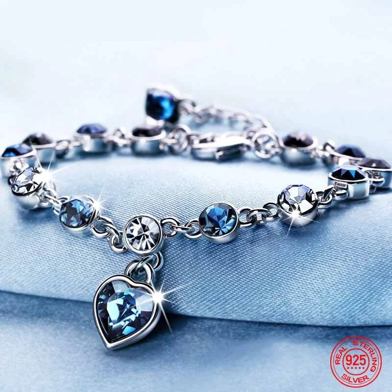 Betoverende Oceaanhart Kristalarmband met Stralende Blauwe Hartbedel