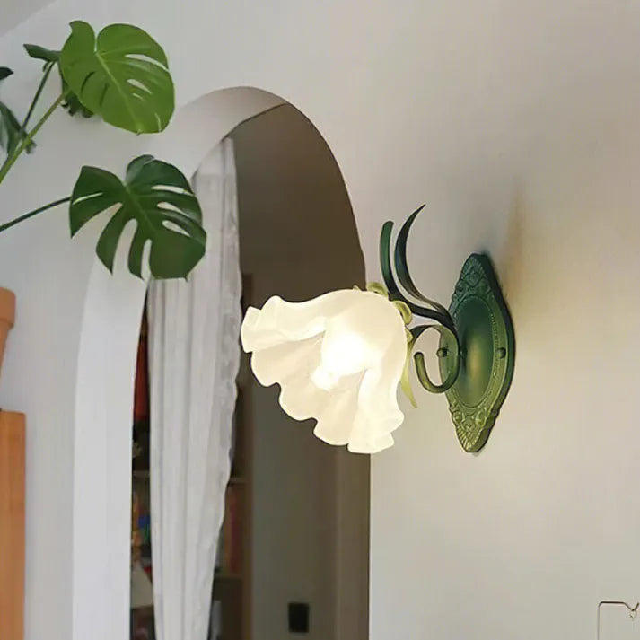 LilyGlow Wandlamp - Elegante Natuur Geïnspireerde Verlichting