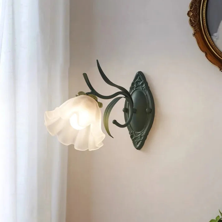 LilyGlow Wandlamp - Elegante Natuur Geïnspireerde Verlichting