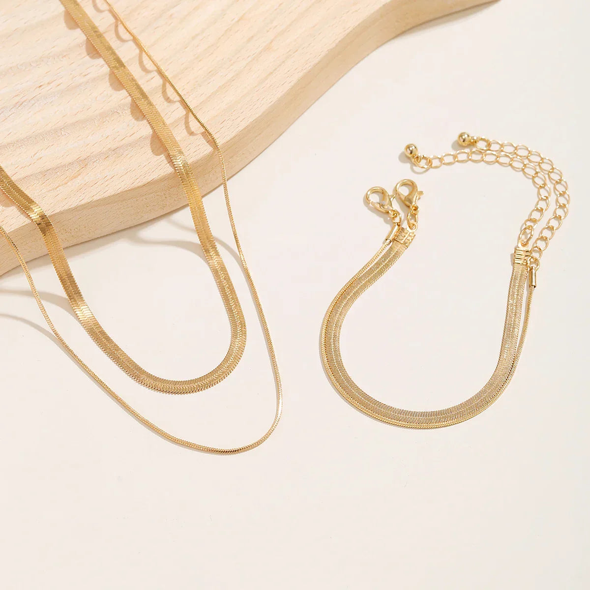 GothicElegance - Luxe Slangenketting en Armbandenset in Lagen