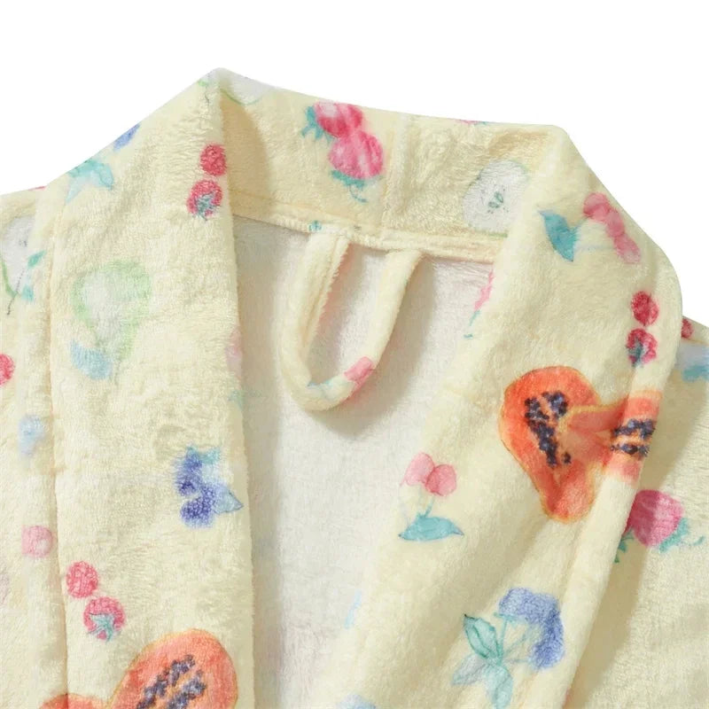 BlossomWrap Badjas - Luxe Flanellen Badjas met Bloemmotief