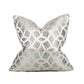 LuminaRest Kussenhoes - Luxueuze Kussenhoes met Abstract Design voor Moderne Interieurs