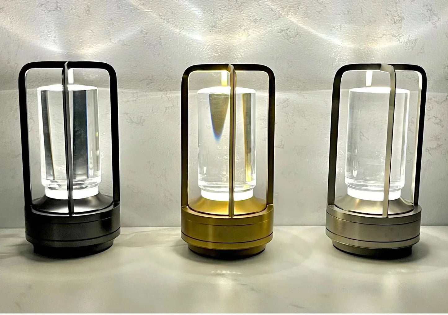 Oplaadbare Draadloze LuxeGlow Tafellamp - Elegante Draadloze Lamp voor Elke Stemming