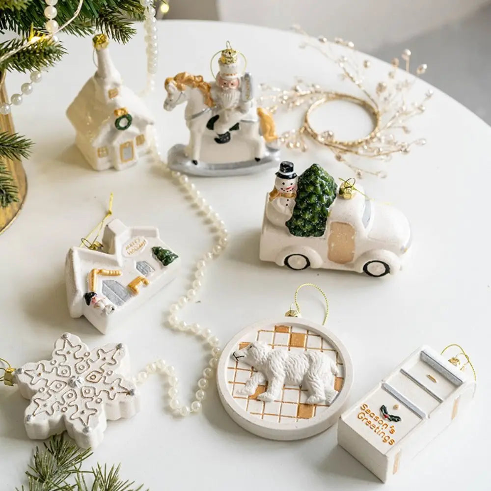 CharmingSnow Kerstdecoratie – Betoverende Keramische Kersthangdecoratie