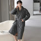 CozyLayer Robe - Luxe 3-Lagen Winterbadjas voor Stijl en Comfort