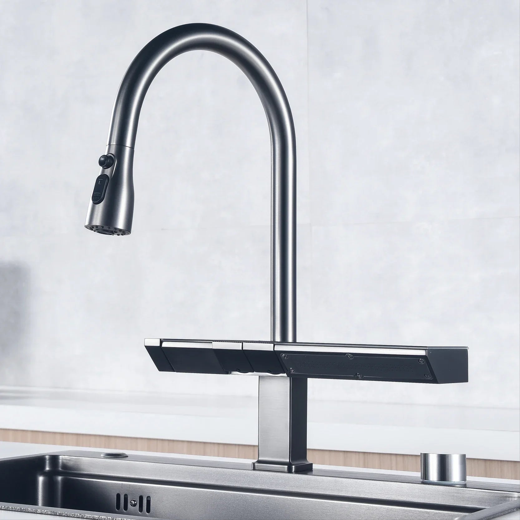 LuxChrome Faucet - Elegante Digitale Keukenkraan in Zwart-Roségoud