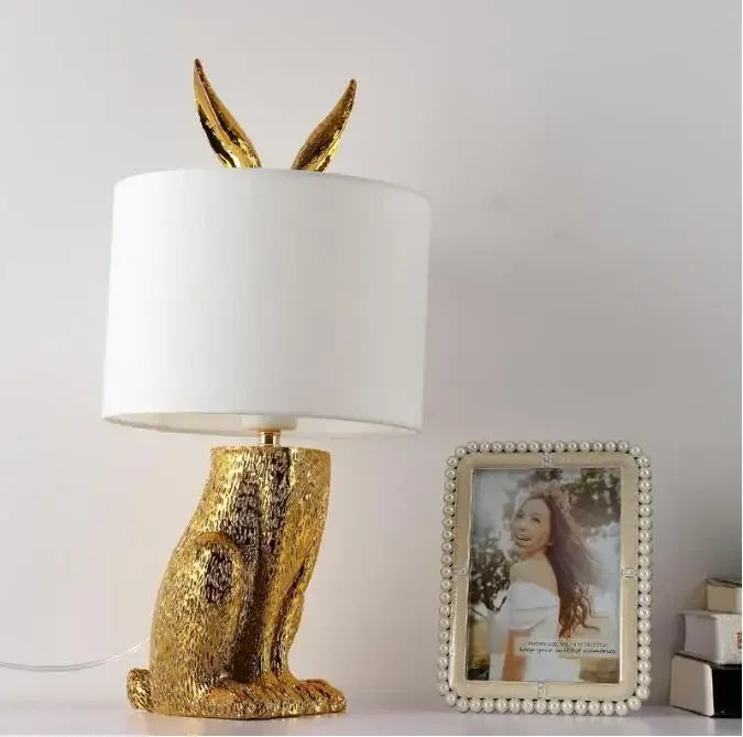 Lapin Lamp – Speelse Scandinavische Tafellamp voor Gezellige Sfeer