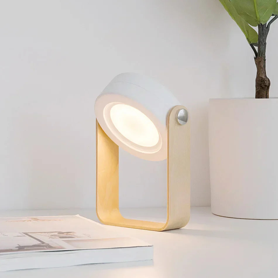 CompactGlow – Elegant Opvouwbare LED Bureaulamp voor Thuis en Onderweg