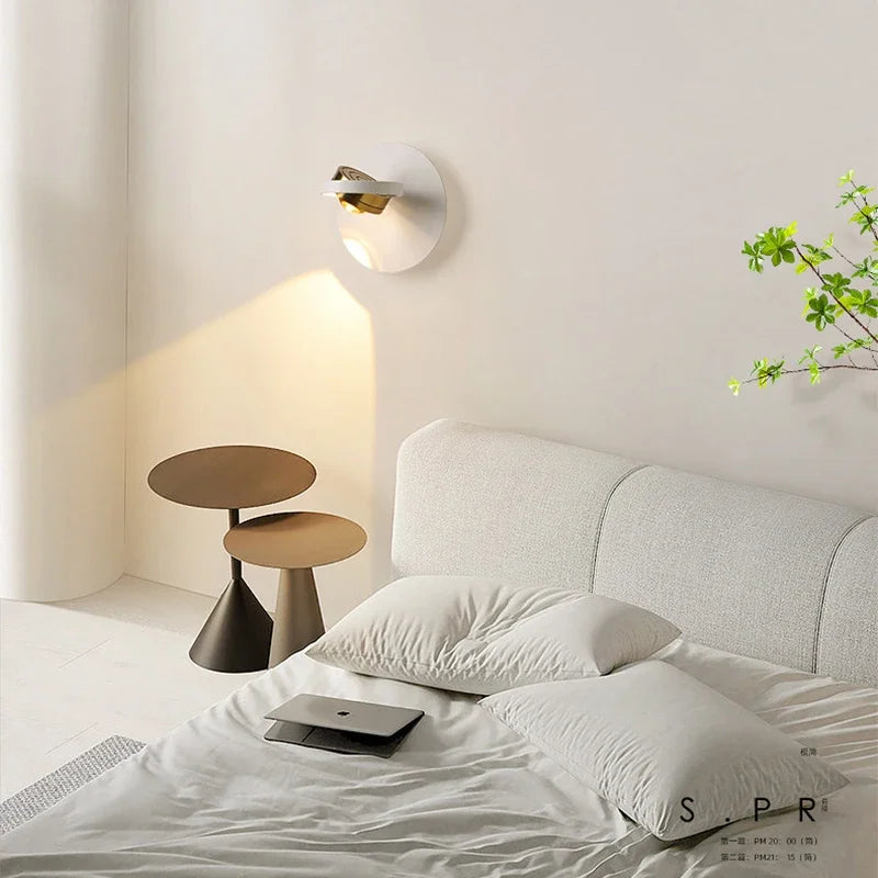 BrightTurn – Verstelbare LED Wandlamp voor Elke Ruimte