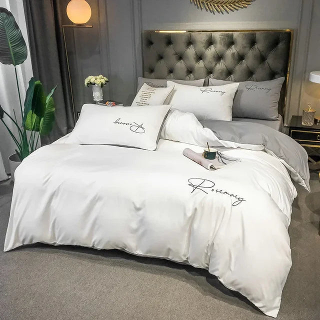 EmbroiLux Bedding - Elegante Luxe Dekbedovertrek met Borduurdesign