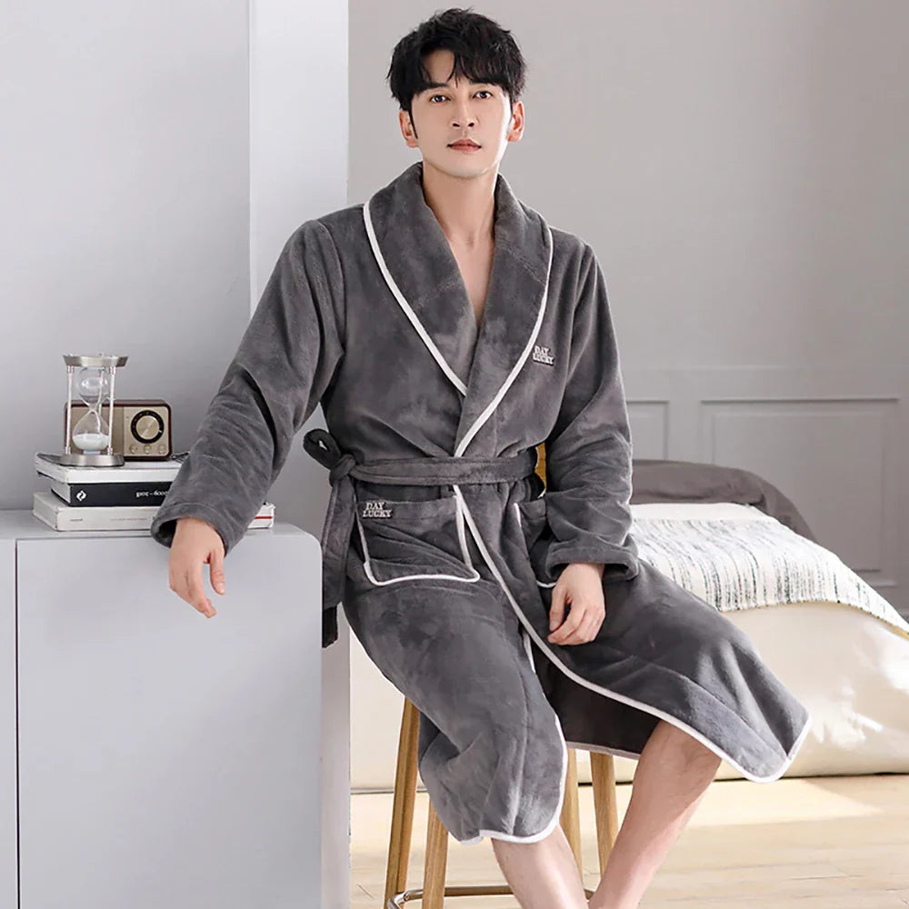 WarmPlush Robe - Luxe Antibacteriële Flanellen Badjas
