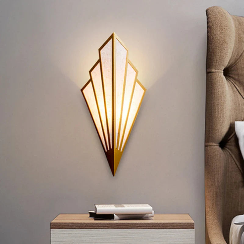 NordicGlow - Trendy LED Wandlamp voor Woonkamer en Slaapkamer