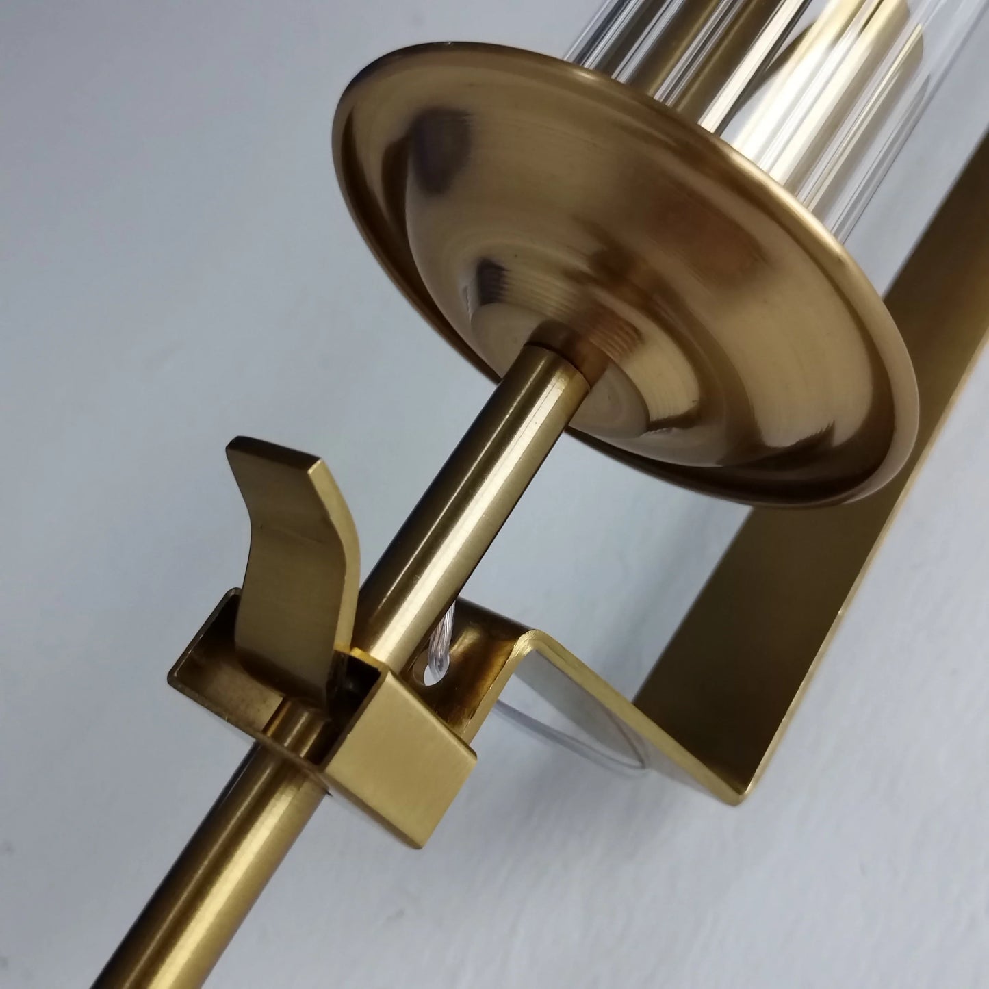 NordicGlow - Luxe Gouden Wandlamp met Glas