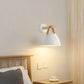 NordicGlow Light - Houten LED Wandlamp met Lederen Accenten