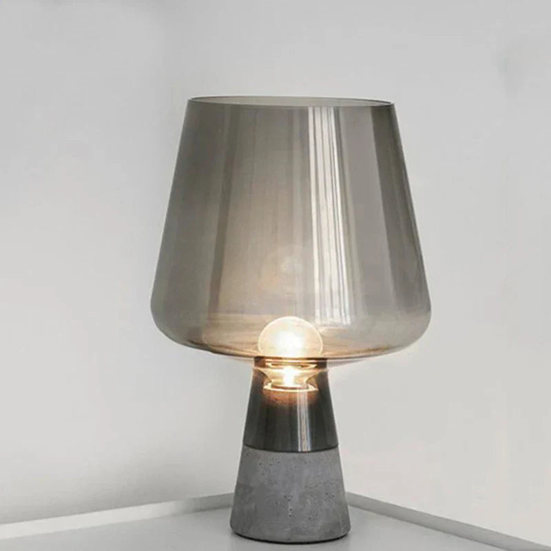 UrbanElegance – Industriële Beton en Glas Bureaulamp