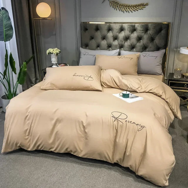 EmbroiLux Bedding - Elegante Luxe Dekbedovertrek met Borduurdesign