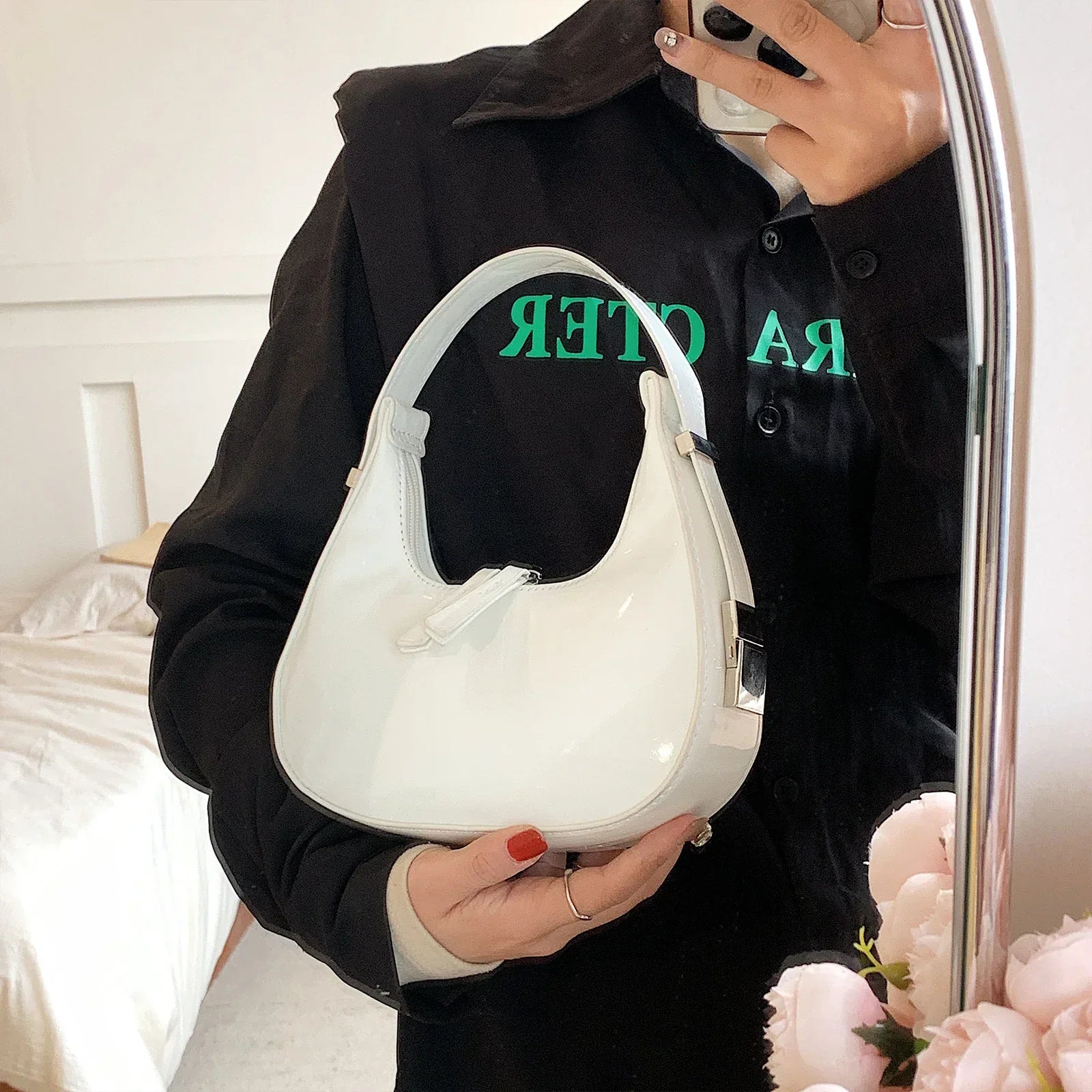 Luna LeatherBag - Elegante & Duurzame Schoudertas