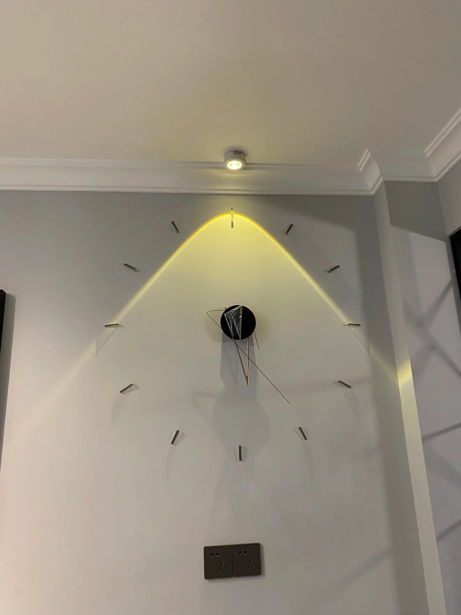 ModernArt Clock - Stille Wandklok voor Minimalisme