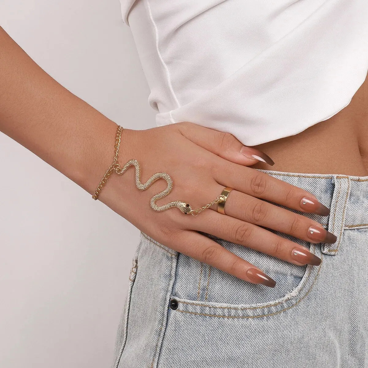 SerpentElegance – Luxe Slangenarmband en Ring Set