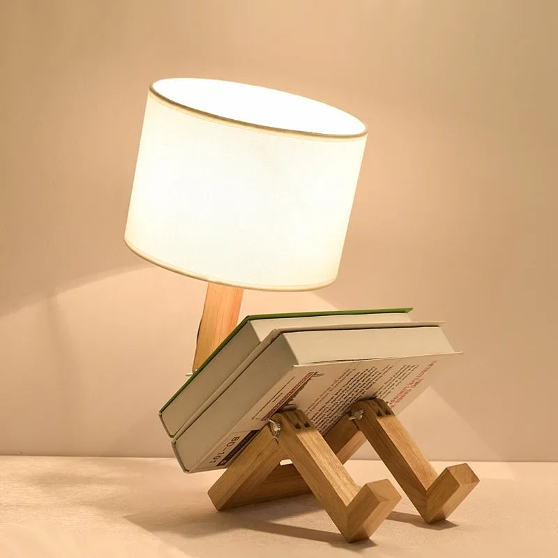 RutanFlex – Elegante Houten Tafellamp met Boekenvak