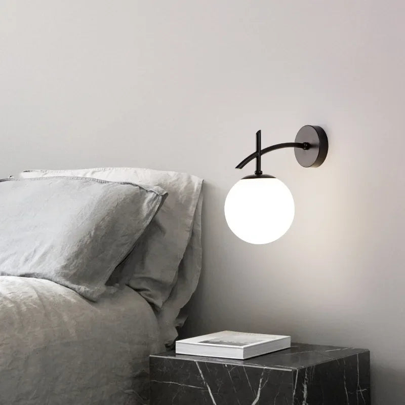 LumiSconce – Zwart Gouden Glazen Wandlamp