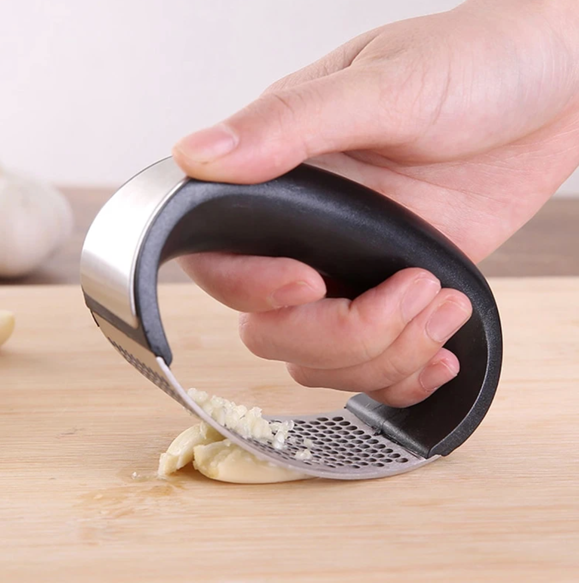 GarlicPress Pro - Stijlvolle Roestvrijstalen Keukentool