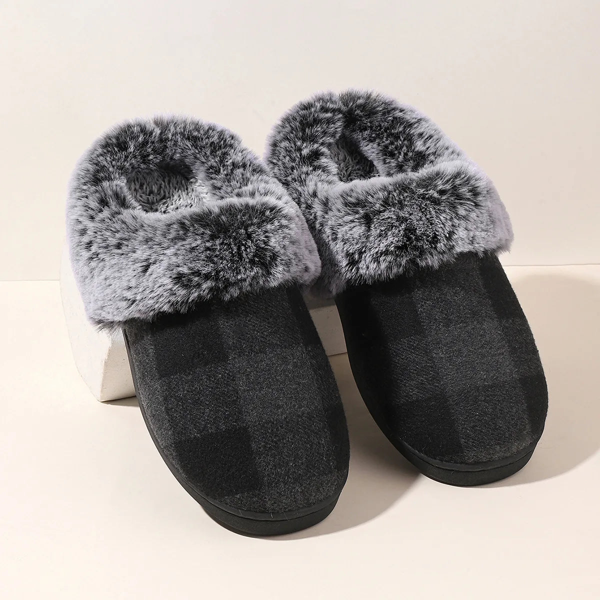 Velvet Vibes Slippers - Kindvriendelijke Winter Slippers van Wol en Katoen met Antislip