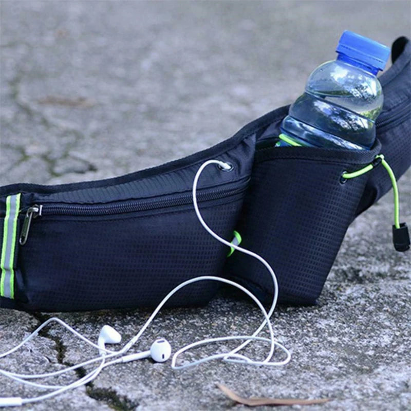 RunEase Belt – Waterdichte Hardloopriem met Drinkhouder