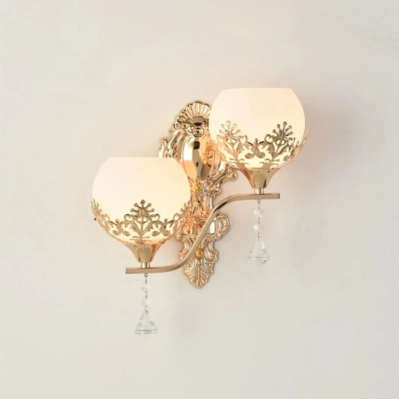 CrystalLuxe – Gouden LED Wandlamp voor Sfeervolle Verlichting