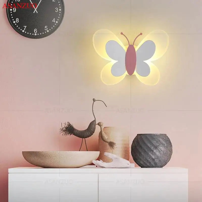 ButterflyGlow – LED Wandlamp in Vlinderdesign voor de Kamer