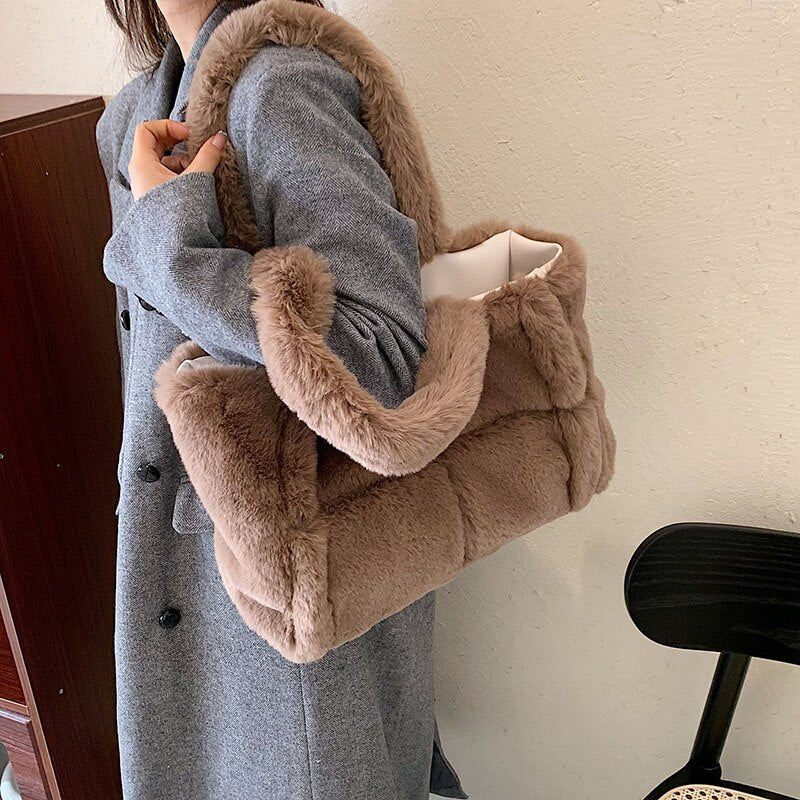 Pipa Plush Bag – Winterse Comfortabele Damestas