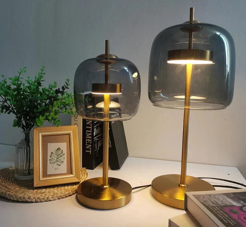 ChicNordik – Luxe Glazen Lamp met Gouden Basis