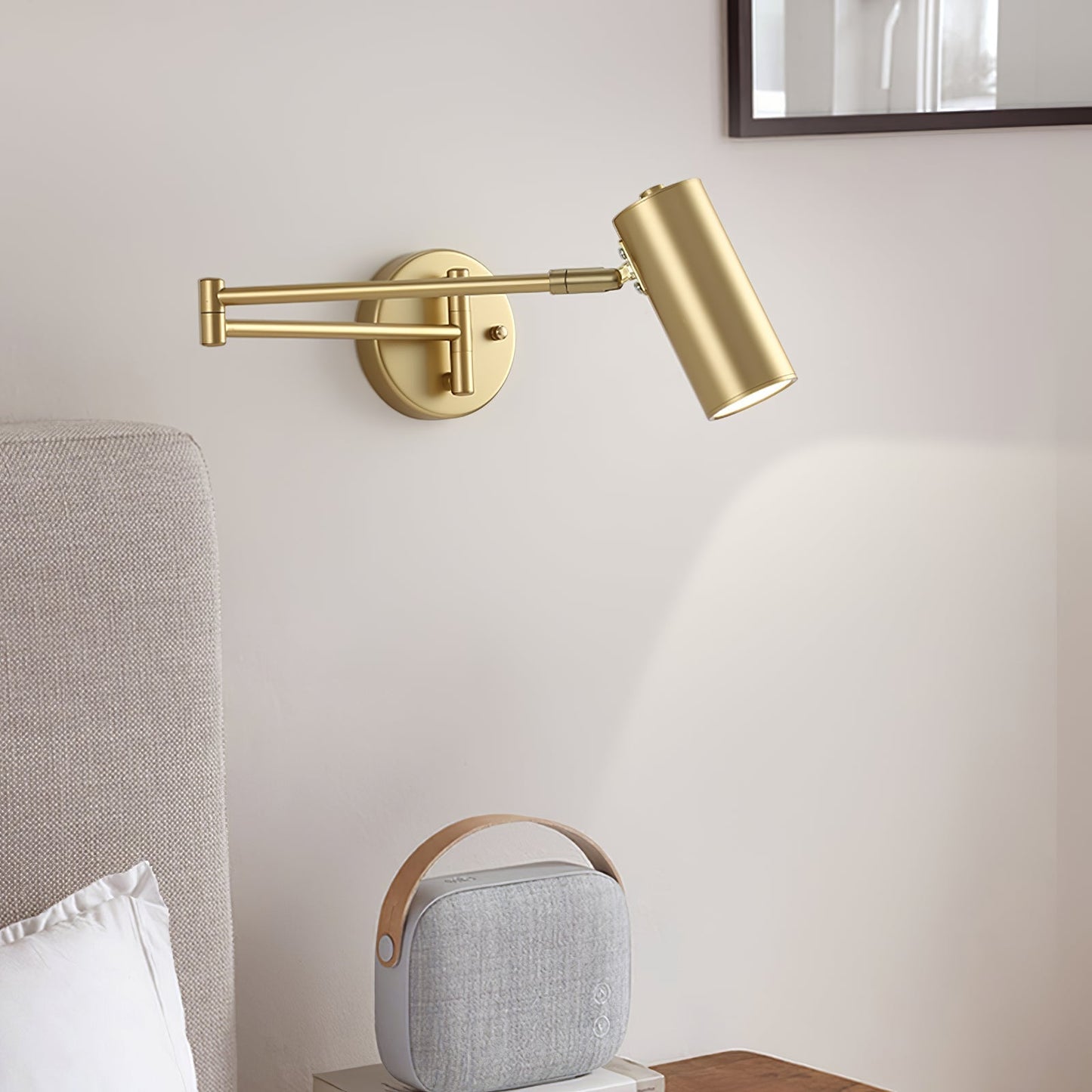ModernGlow - Strakke Wandlamp van Metaal en Acryl