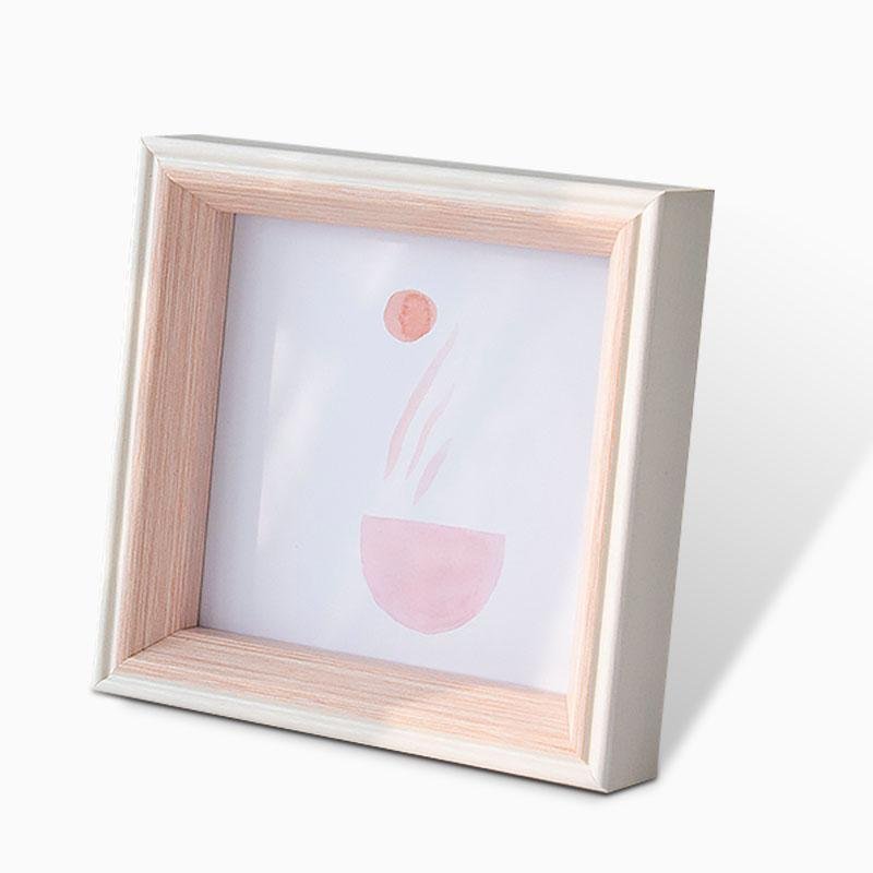 ElegantFrame – Luxe Fotolijst met Gouden Rand