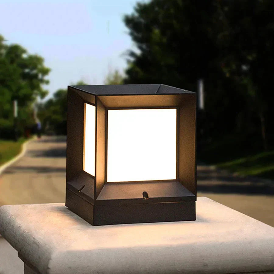 EclatPorte Lamp - Elegante Zonne-Lantaarn voor Uw Oprit