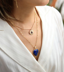 Althea Necklace – Elegante Beschermende Lapis Ketting