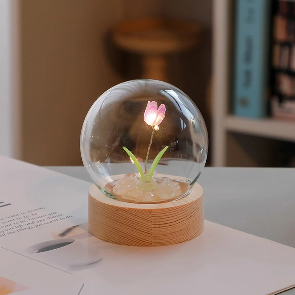 TulipGlow Elegante Bloemige Tafel Lamp – Verfijnde Verlichting