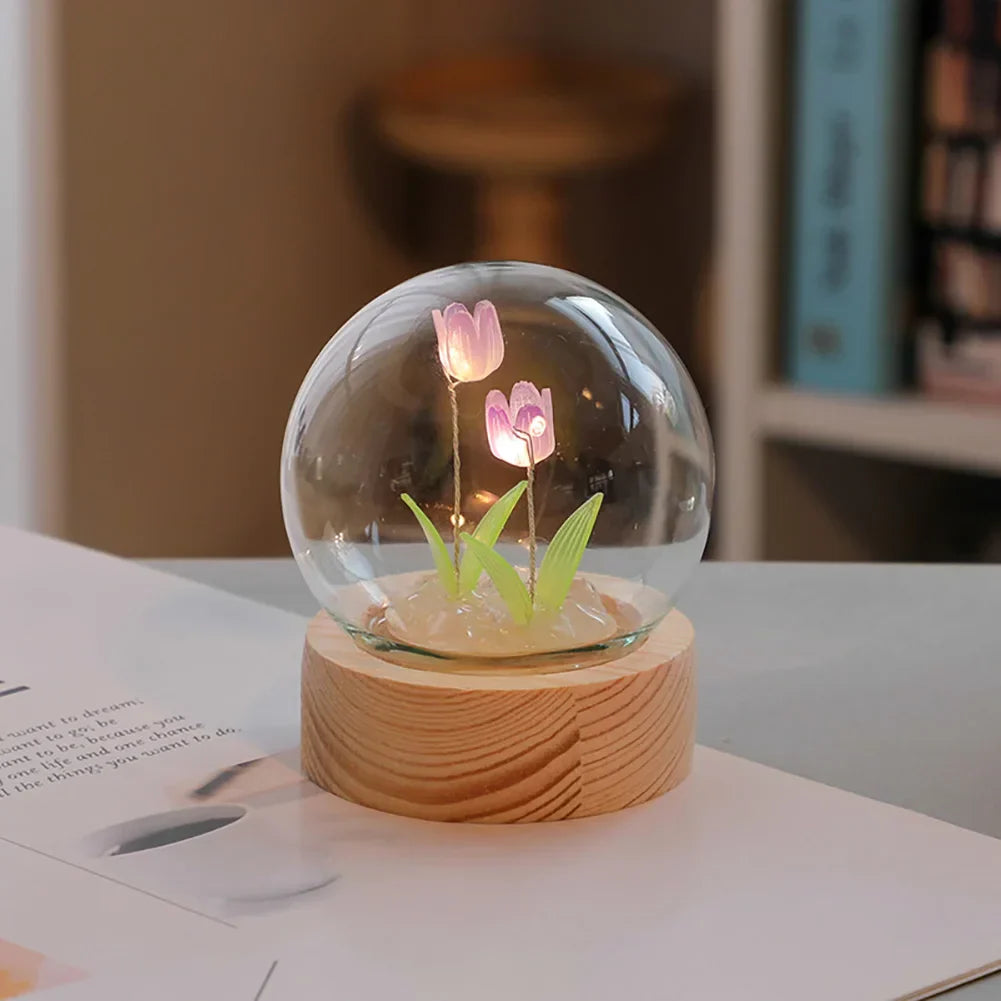 TulipGlow Elegante Bloemige Tafel Lamp – Verfijnde Verlichting