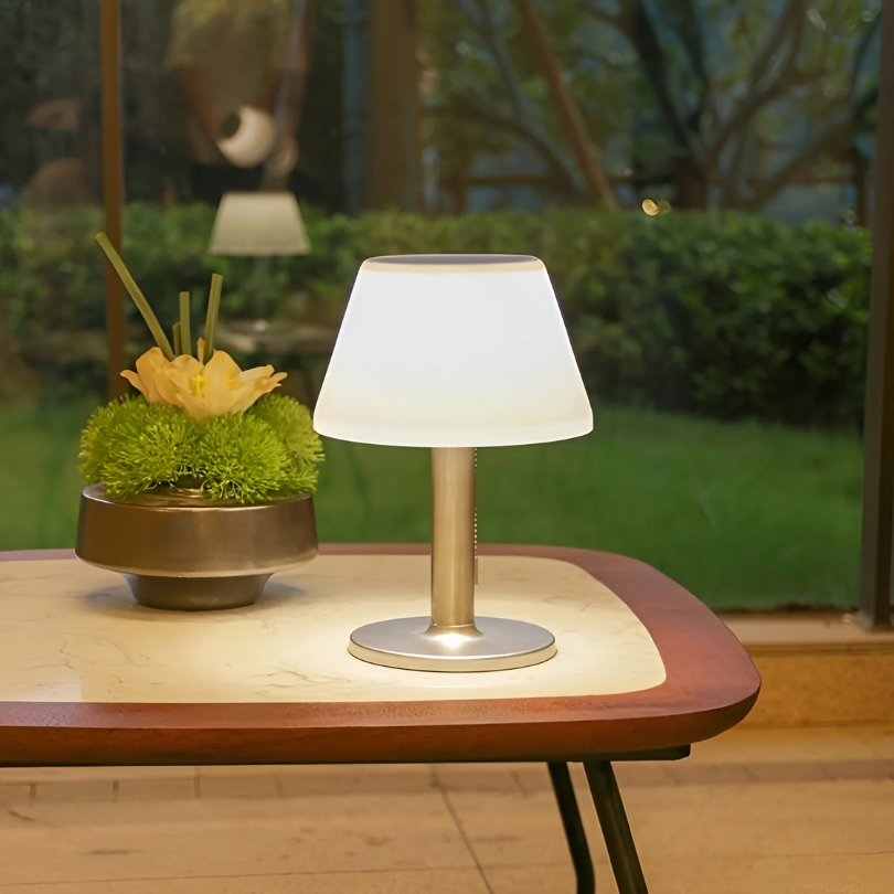 SolarLuxe Lamp – Moderne Zonne-energie Tafellamp