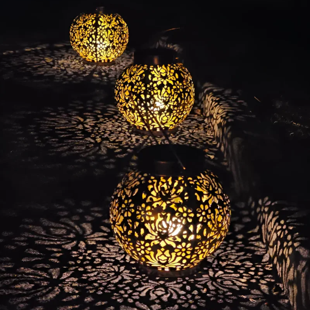 RadiantGlow – Waterdichte LED Tuinlamp met Solar